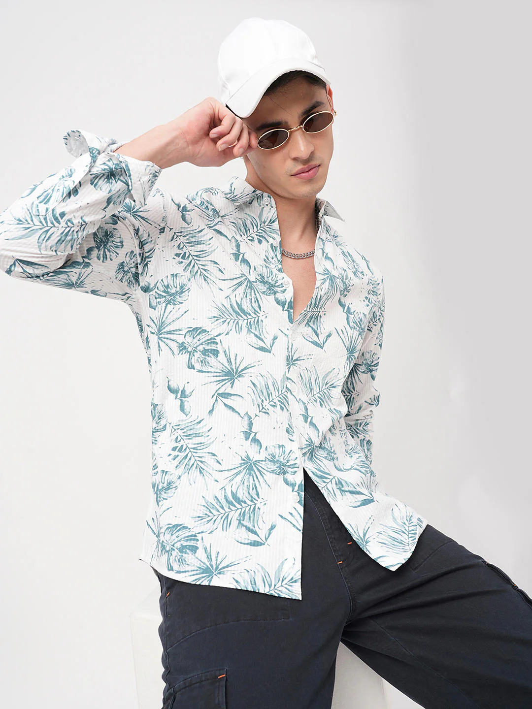 Exquisite White Hawaiian Printed Seersucker Shirt